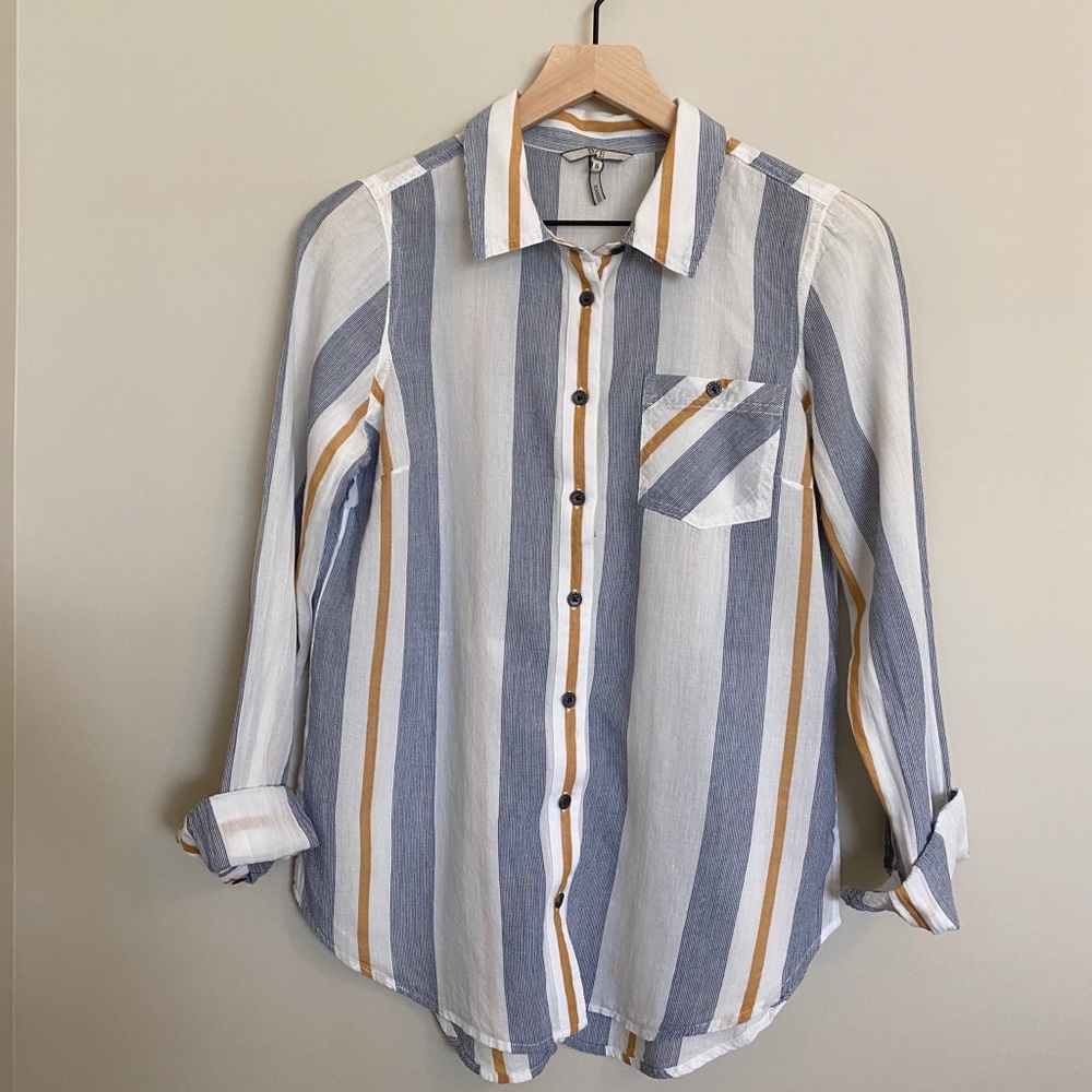 BKE striped knit shirt